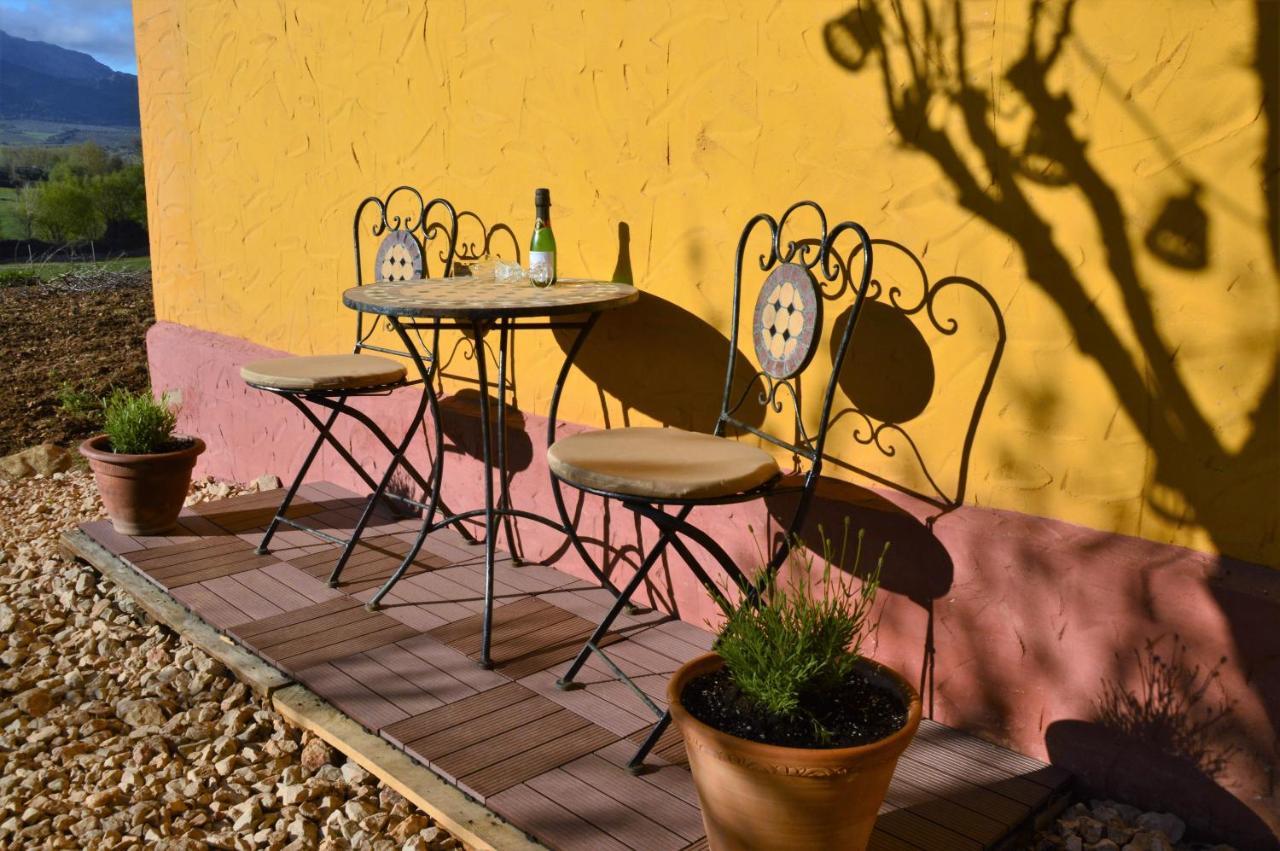 Cortijo Petra Bed & Breakfast Villanueva del Rosario Exterior foto
