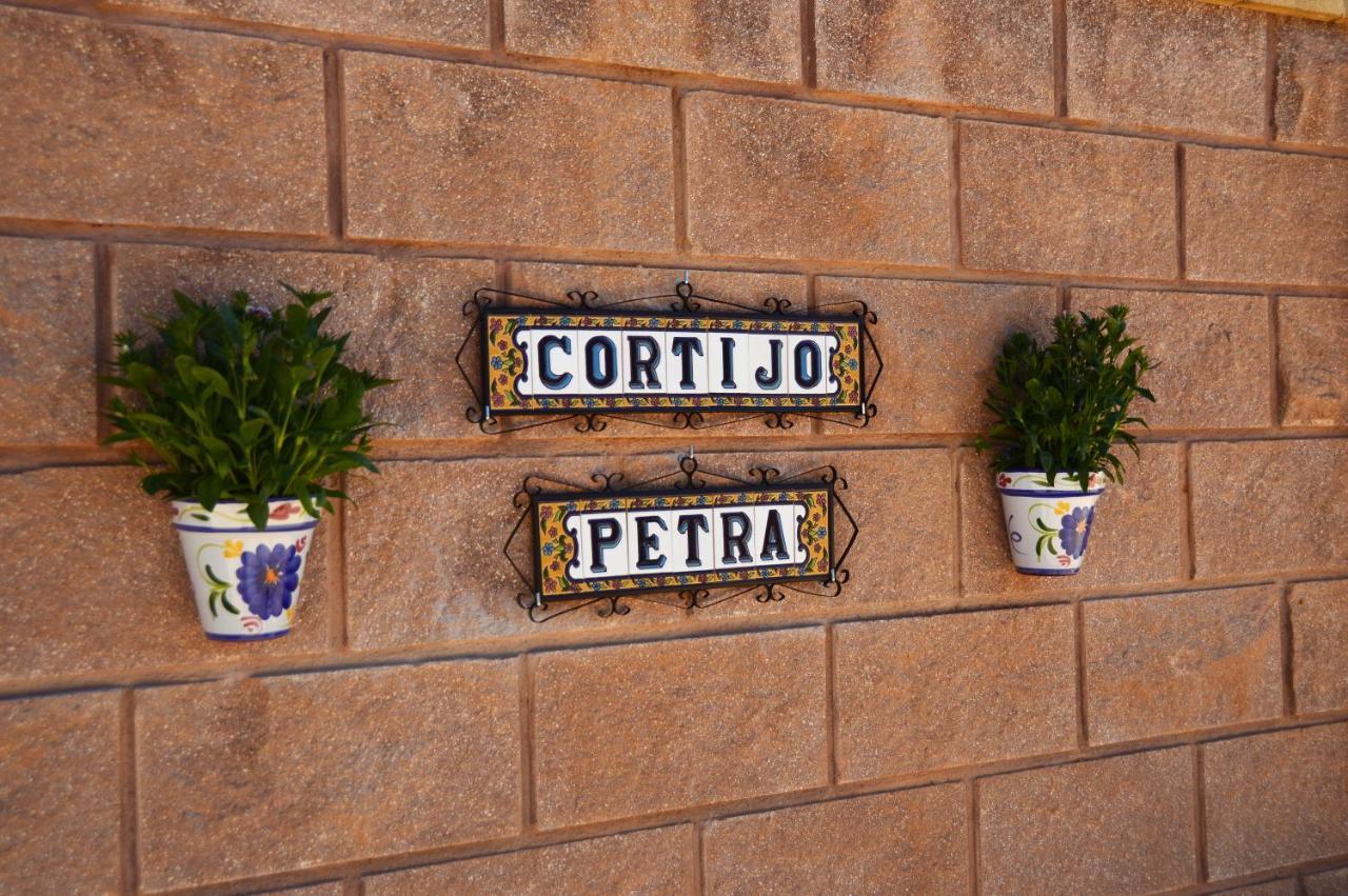Cortijo Petra Bed & Breakfast Villanueva del Rosario Exterior foto