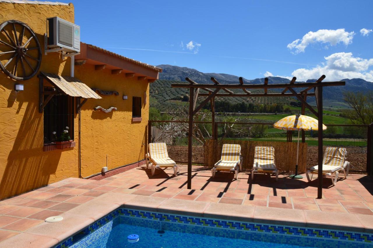 Cortijo Petra Bed & Breakfast Villanueva del Rosario Exterior foto